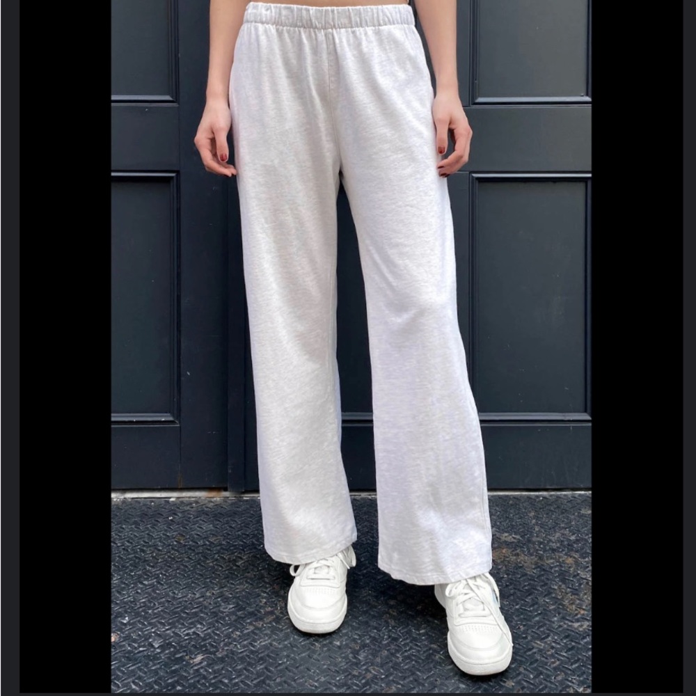 Brandy Anastasia sweats!